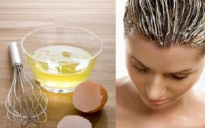 Tratamiento con clara de huevo para el cabello