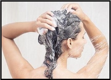 Cómo se debe lavar el pelo graso