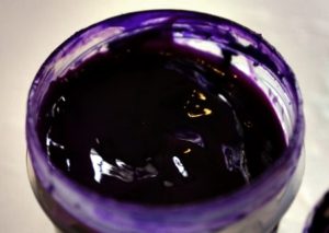 Cómo hacer shampoo matizador violeta